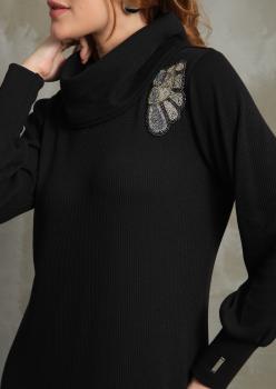 BURGU TRİKO ELBİSE SİYAH AKSESUARLI BURGU TRİKO ELBİSE SİYAH AKSESUARLI