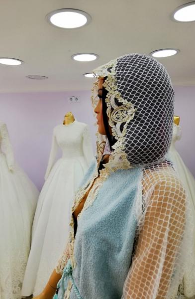 Elvira Fransız Dantel Mavi Balayı Bornozu ve Havlu Set satın al
